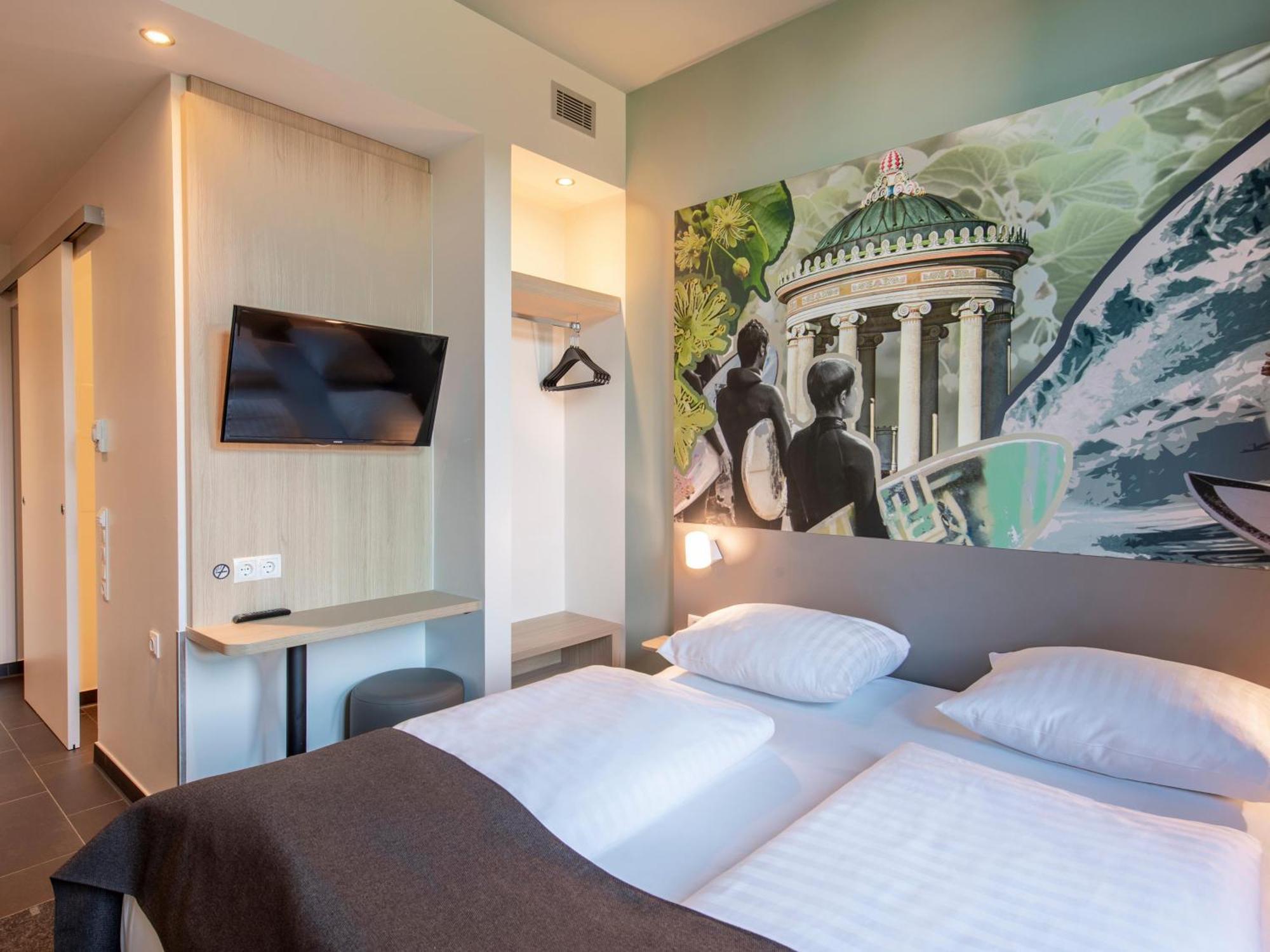 B&B Hotel Muenchen-Trudering Exterior photo