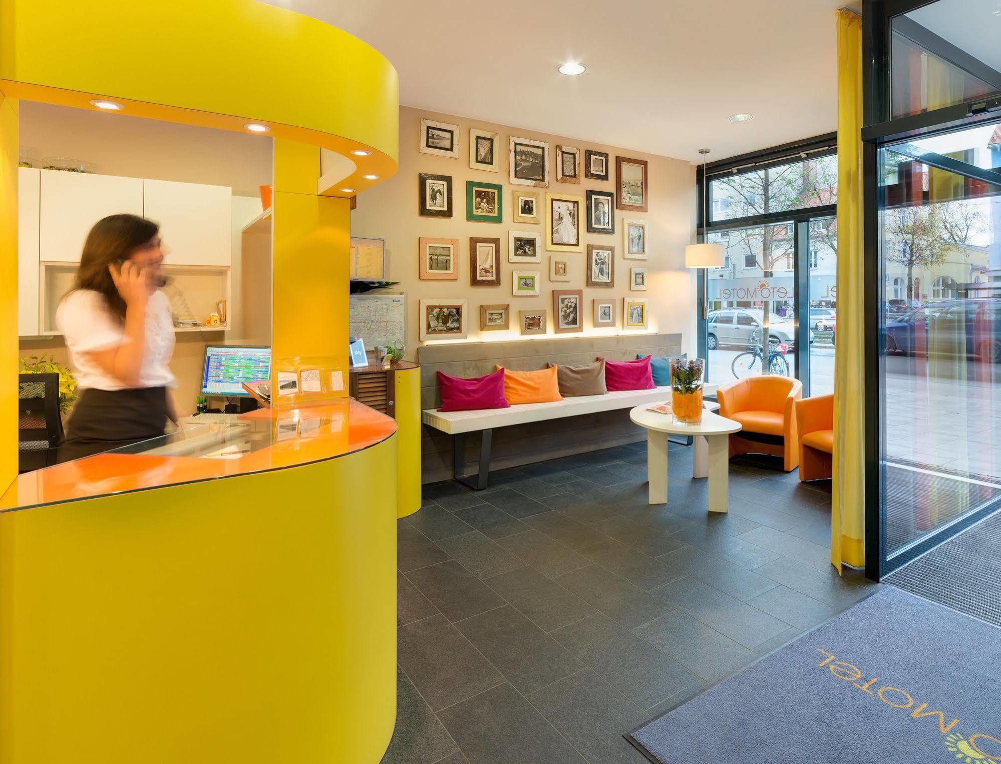 B&B Hotel Muenchen-Trudering Exterior photo