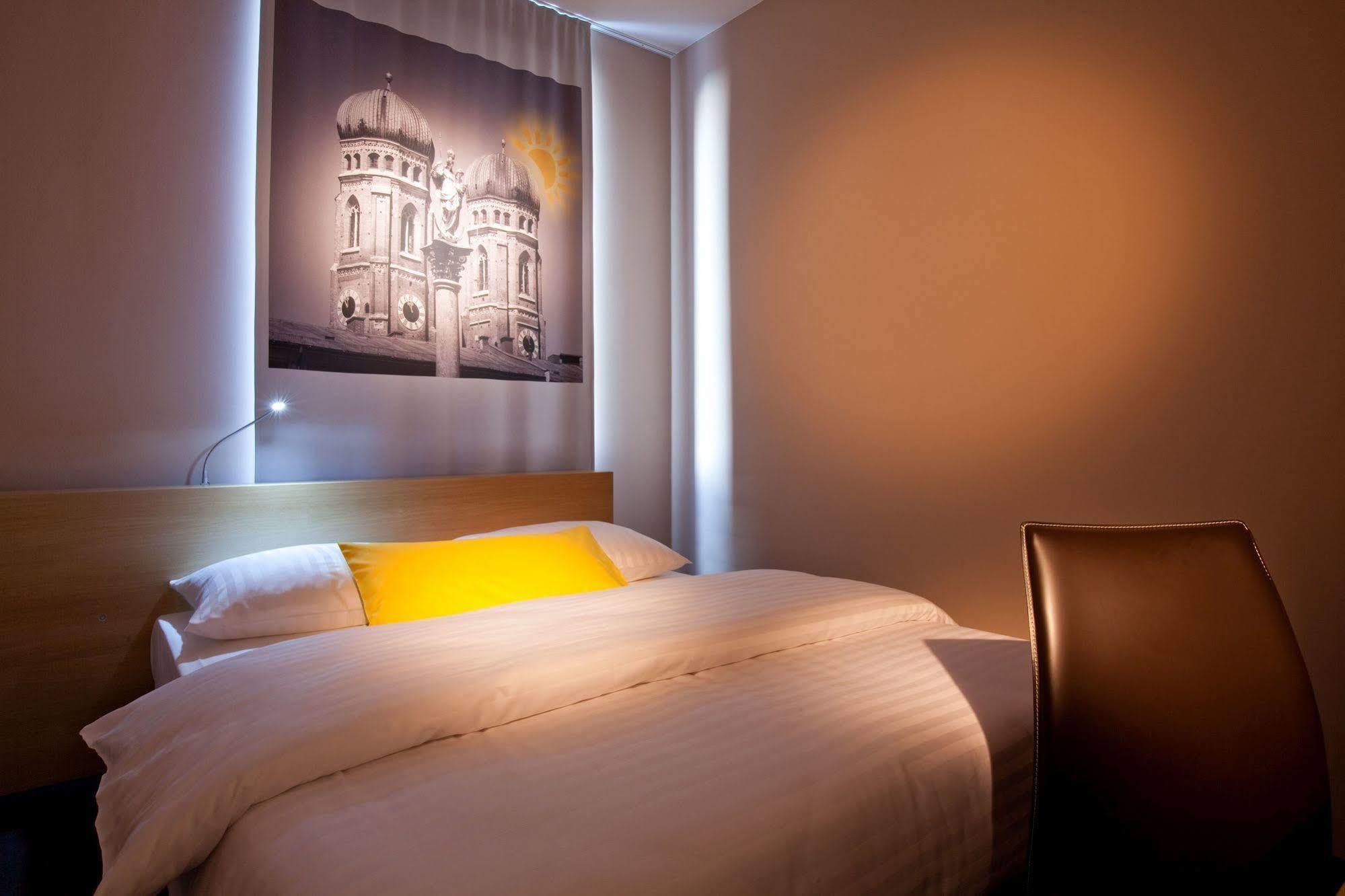 B&B Hotel Muenchen-Trudering Exterior photo